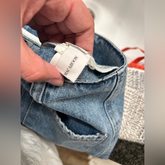 Goodnight Macaroon Kendra' Wide-Leg Cropped Denim Jeans - Picture 6 of 9